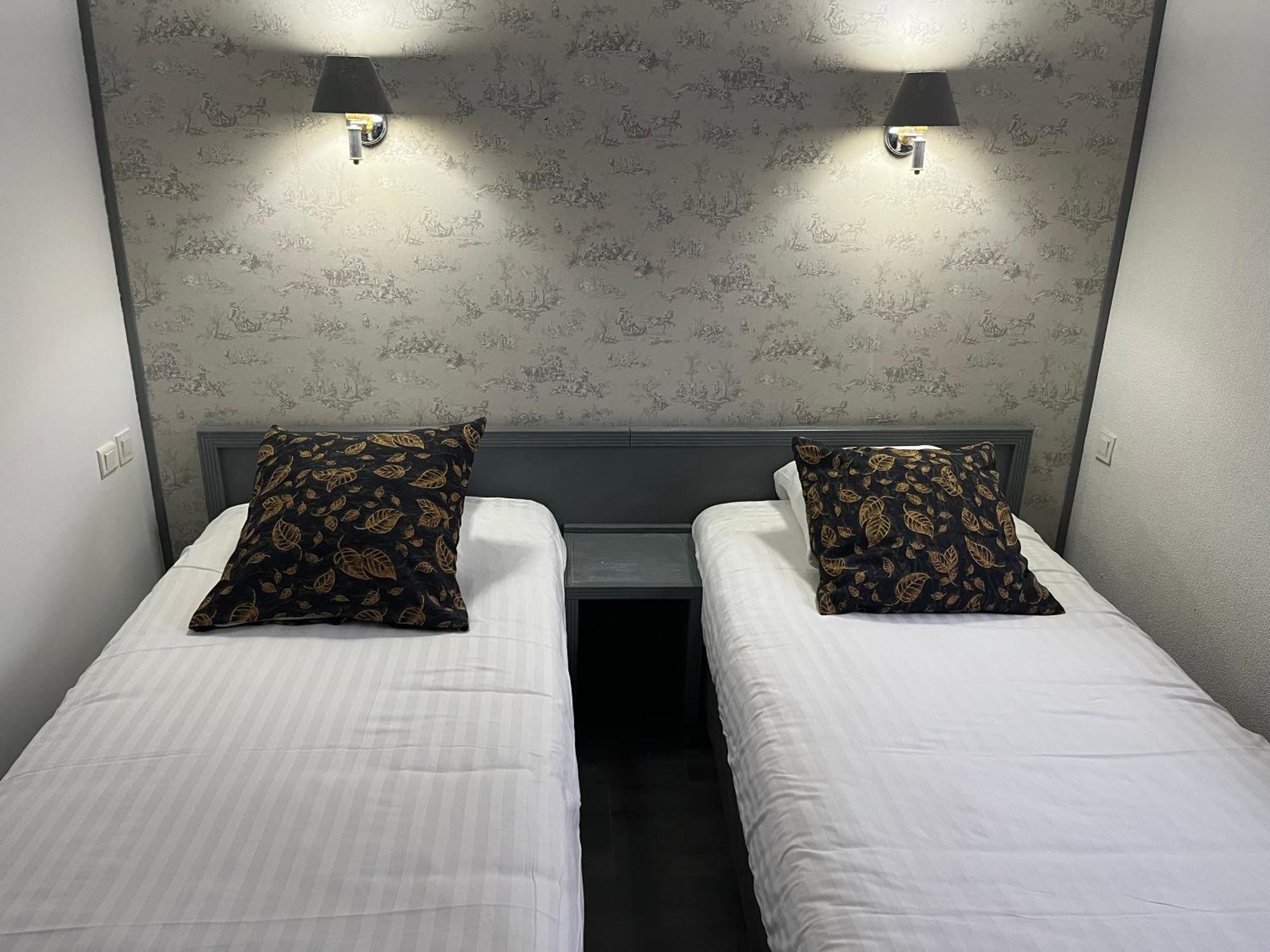 Hotel Val Saint Hilaire Givet Eksteriør billede