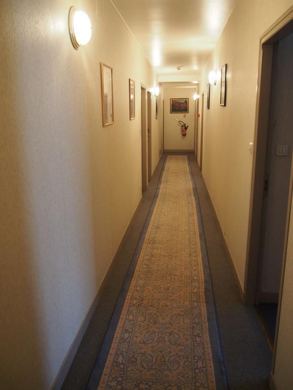 Hotel Val Saint Hilaire Givet Eksteriør billede